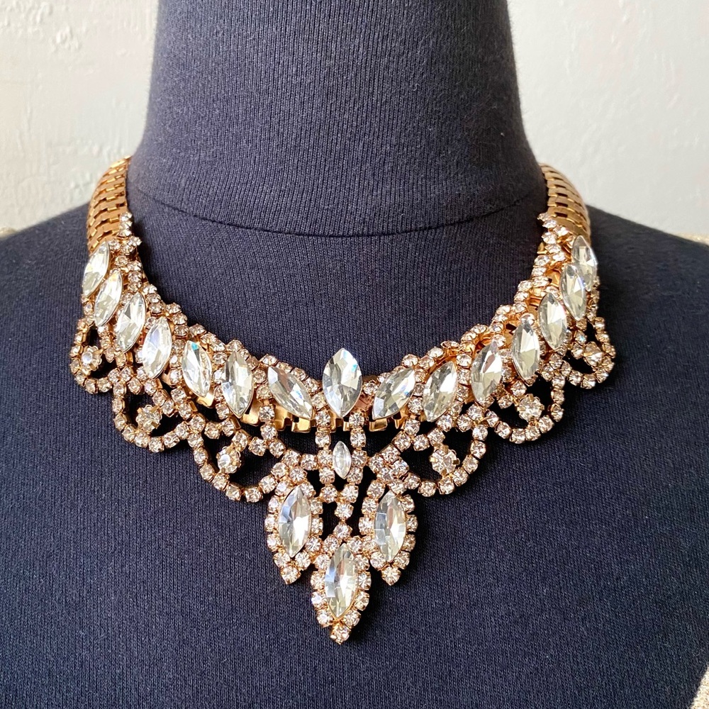 LAST CHANCE SALE! STUNNING Gold Crystal Rhinestone Beads Statement Necklace